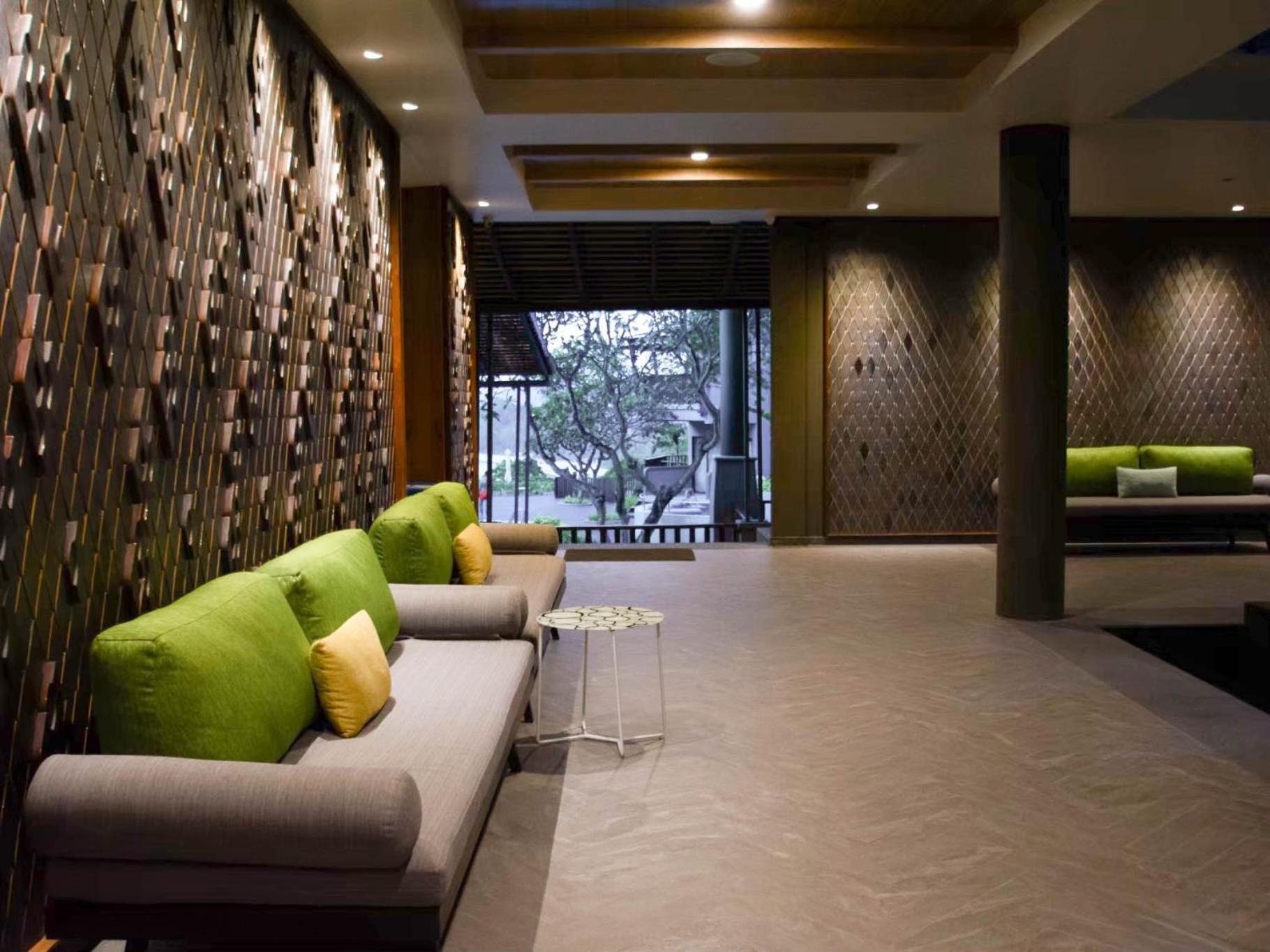 Andaman Cannacia Resort & Spa - Sha Extra Plus Kata-part Kültér fotó The lobby of the hotel